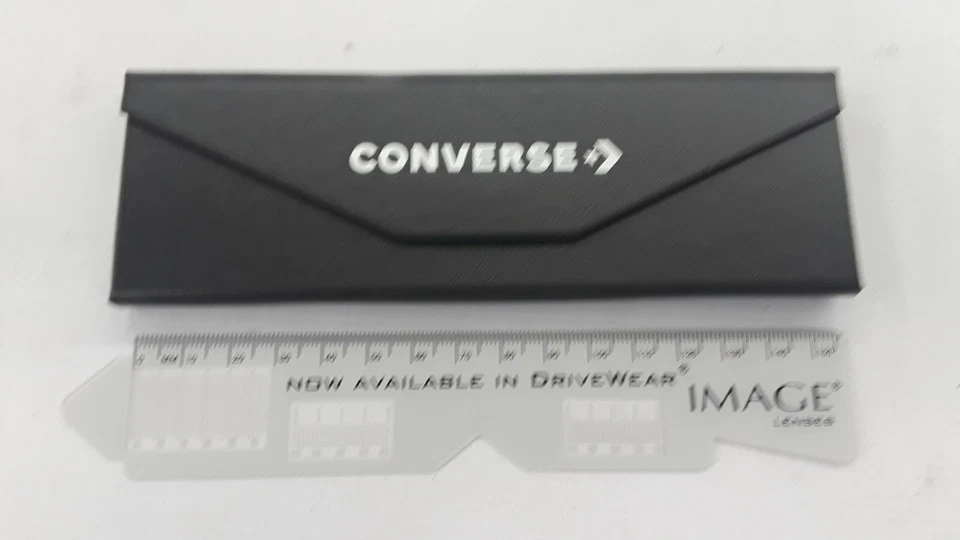 Granel de 20 gafas Converse estuche triangular plegable NUEVO negro pirámide Foto 4 de 4