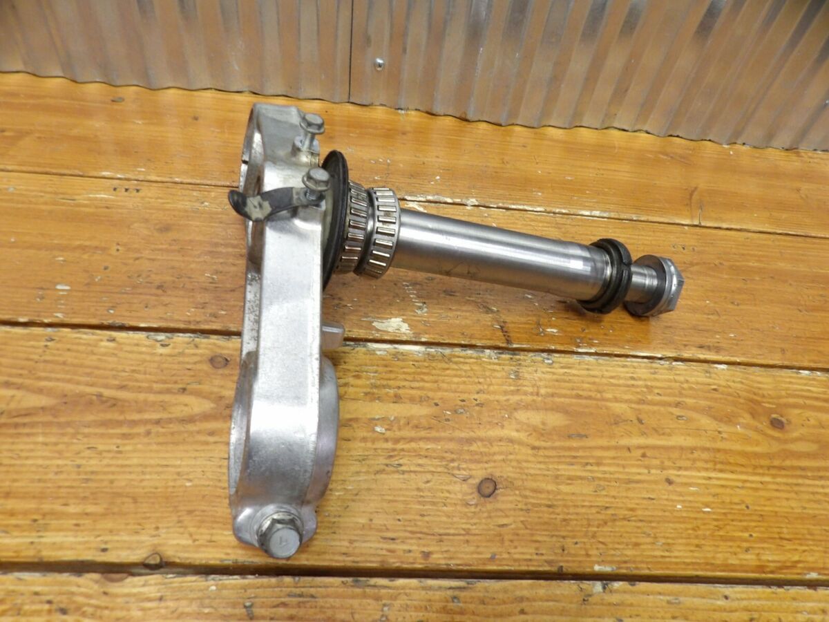 96-03 Kawasaki Ninja ZX7R LOWER TRIPLE TREE STEERING STEM 96-03 Kawasaki Ninja ZX7R LOWER TRIPLE TREE STEERING STEM