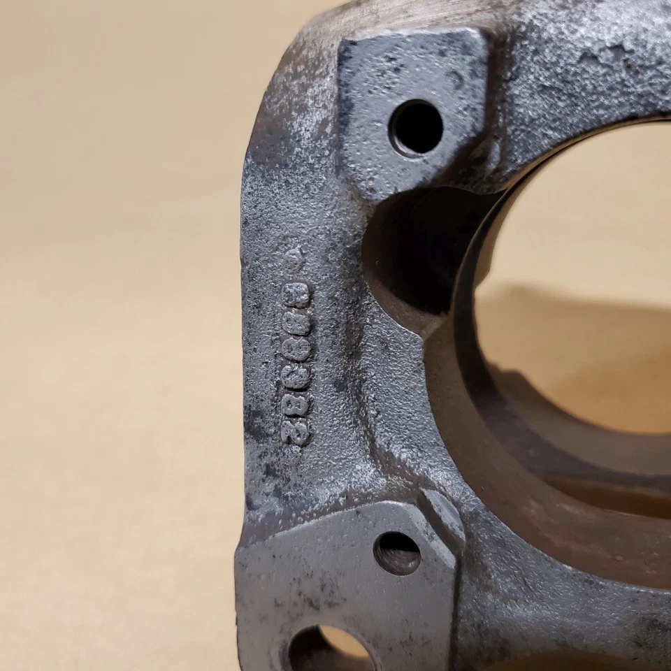 捷豹 Early XK150 原装前制动卡钳铸造支架 原始设备制造商 688382 — 第 4/4 张图片