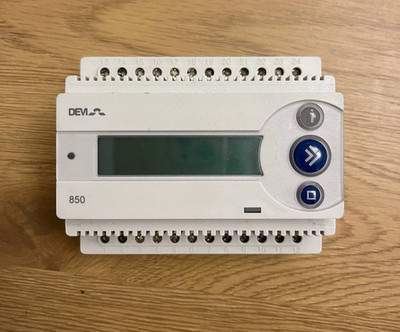 DEVIreg 850 advanced thermostat with LED display snow and ice detector DEVI 850