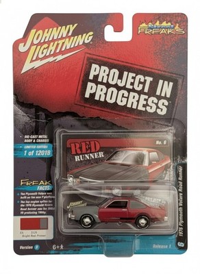 Johnny Lightning 1976 Plymouth Volare Road Runner Bright Red And Primer Gray