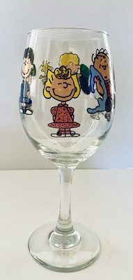 Peanuts, Snoopy, Woodstock, Linus, Lucy, Hand Painted Wine Glass. Rare!