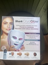 Shark CryoGlow Under-Eye Cooling & LED Anti-Ageing & Blemish Repair Mask FW312UK