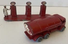 LESNEY/MATCHBOX ESSO Triple GAS PUMP & Red PETROL TANKER TRUCK No. 11