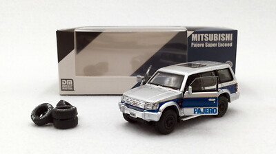 BMC 1/64 Scale  Pajero Super Exceed Silver/Blue Diecast Model Toy