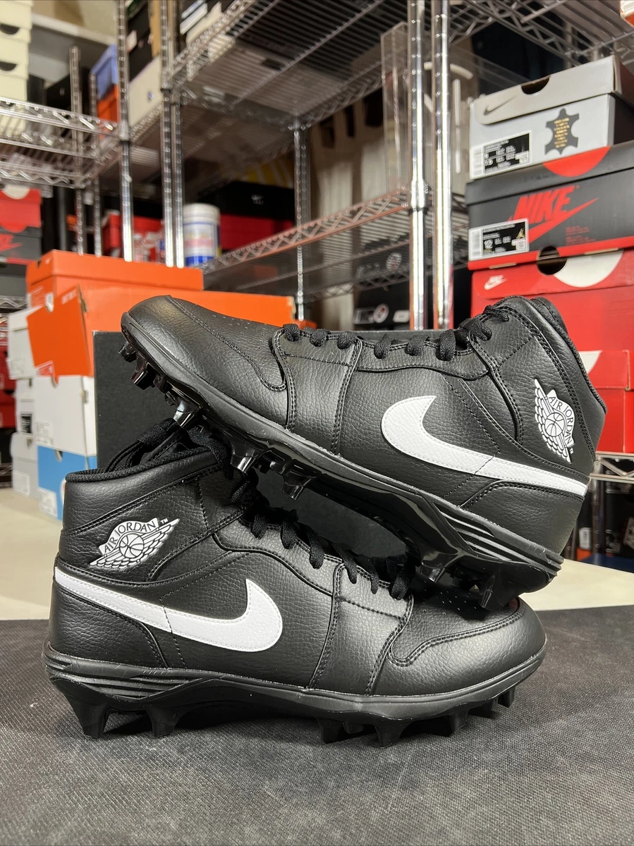 Mens american hotsell football cleats