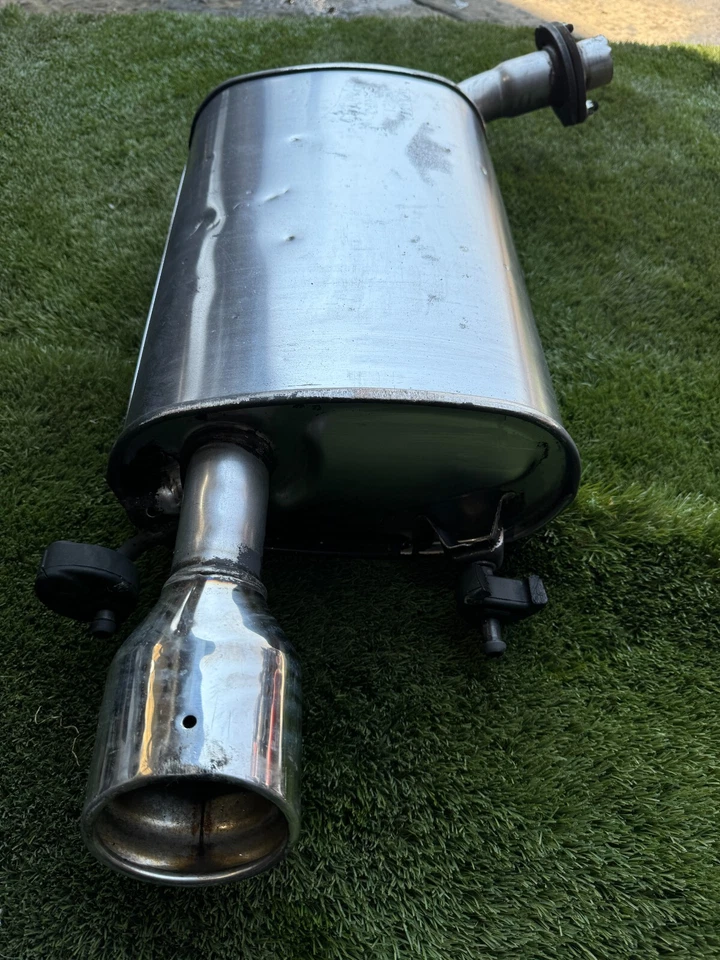2007 - 2009 LEXUS ES350 3.5L RIGHT PASSENGER EXHAUST MUFFLER USED OEM 231966 - Image 2 of 4