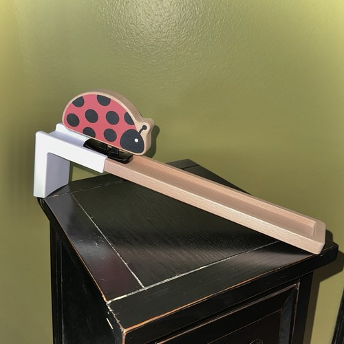 New LOVEVERY Look At Me Ladybug Viral Wooden Developmental Toy For 0-2mo