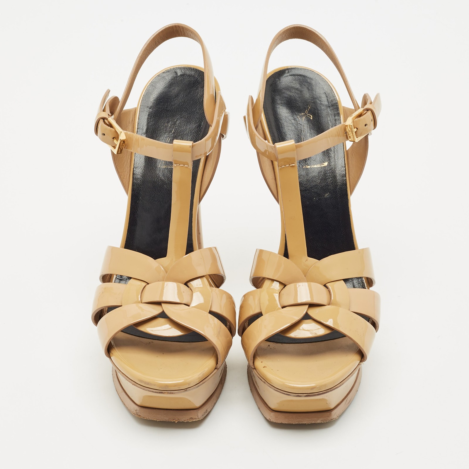 Sandali con plateau omaggio Saint Laurent beige in vernice misura 36 5