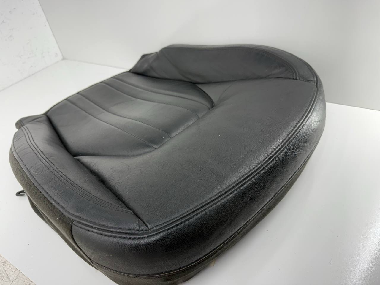 14-17 Maserati Ghibli Front Left Driver Side Lower Bottom Seat Cushion 