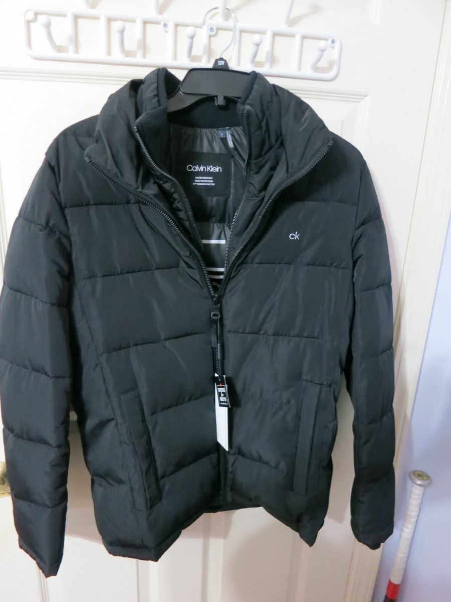 Calvin Kein - Men's Classic Puffer With Set In Bib Detail Calvin Kein - Men's Classic Puffer With Set In Bib Detail