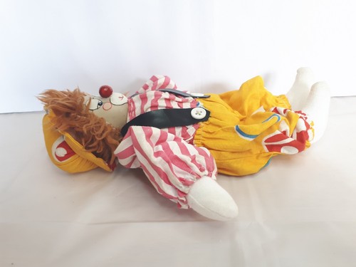 Vintage Clown 9 Zoll Stoffpuppe handbemalt Holzgesicht gestreifte Kleidung 1980er/90er GC - Bild 5 von 10