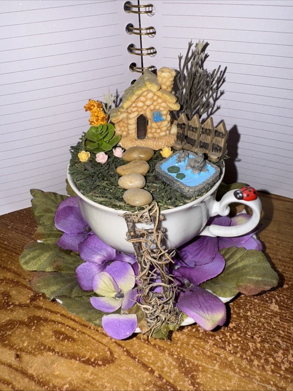 decorative lady bug house tea cups & Plate On Flowers
