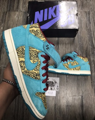 nike sb dunk mid peacock