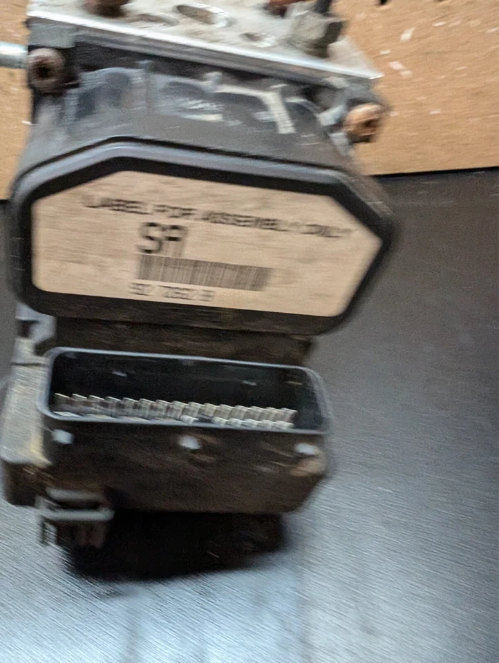 Chevrolet Equinox 2005-2006 ABS módulo de bomba de freno antibloqueo OEM 92 7262 B Foto 4 de 4