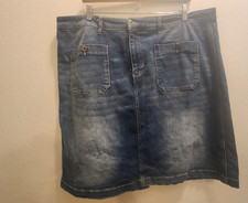 CJ Banks Womens sz 20W Blue Denim Jean Skirt  7