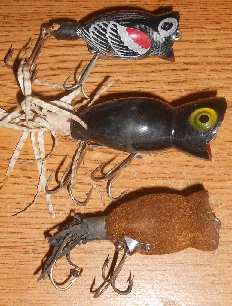 3 assorted Hula Poppers - Image 2