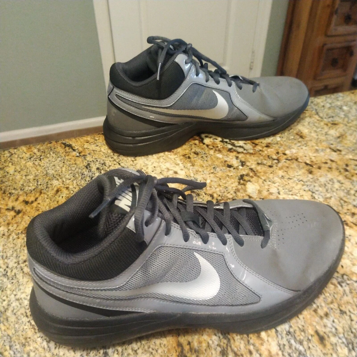 Nike Mens Air Max Overplay VIII Basketball Shoes 643168-003 Gray/Black Sz 11 Amazon.com | Nike Men main image 4