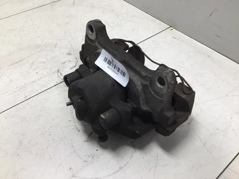 Volkswagen Passat 2007 pinza de freno delantera izquierda del lado del conductor compatible con Jetta 05-18 OEM Foto 3 de 4