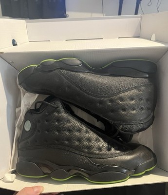 Jordan 13 Retro Altitude green 2017 size 11 Mens Great Condition