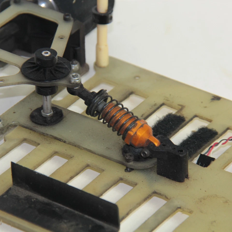 Vintage R/C Team Associated RC10L Pan Car Chassis - For Parts/Repair 🏎️ - Image 3 of 4