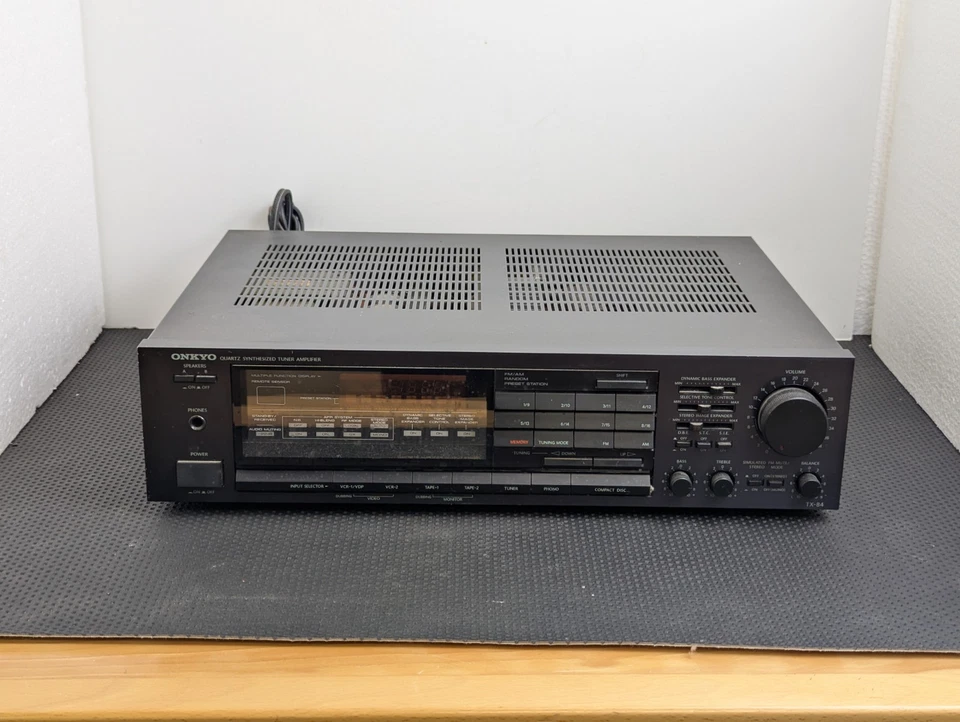 Onkyo Quartz Synthesized Tuner Amplifier TX-84 Bundle with Remote, Working - Image 3 of 4