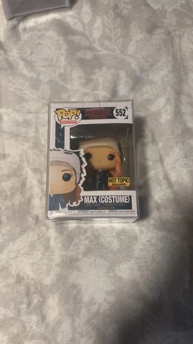 Funko Pop! Vinyl: Stranger Things - Max Mayfield (With Costume) - Exclusive #552