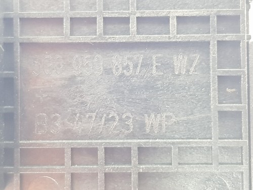 5G0959857E comando alzacristalli anteriore sinistro per SEAT TARRACO KN2 2321705 - Foto 4 di 6