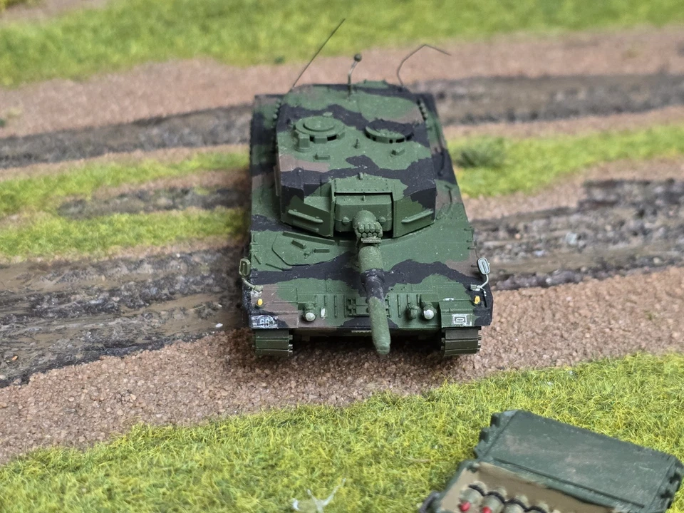 Roco MINITANKS Kampfpanzer Leopard 2 A4 ,BW gesupert mit decals, H0 , 1:87 #1434 - Bild 2 von 4