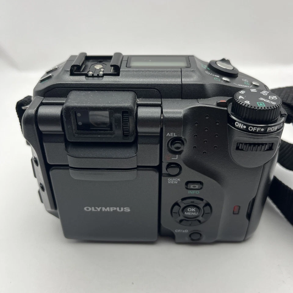 Olympus CAMEDIA C-7070 Wide Zoom 7.1MP Digital Camera - Image 4 of 4