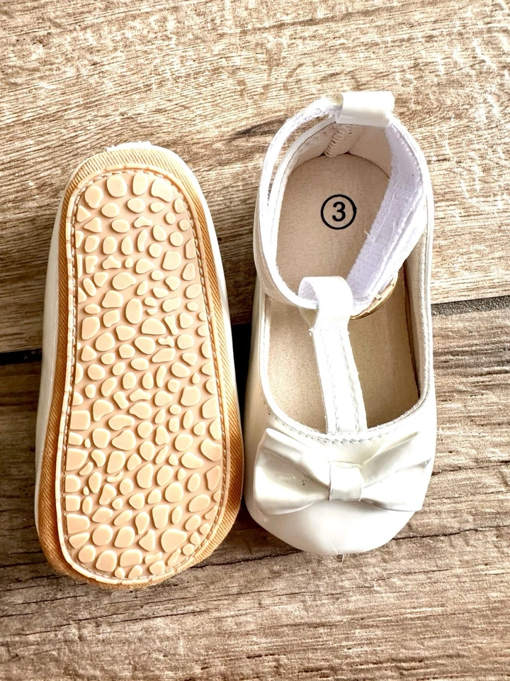 2 pares de zapatos de bebé niña en blanco talla 3 Foto 4 de 4