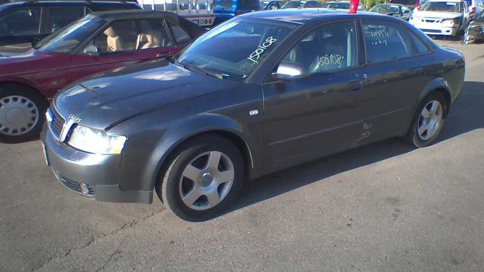 Luz antiniebla de esquina/estacionamiento para pasajeros 4 cilindros para AUDI A4 266720 02-05 Foto 2 de 4