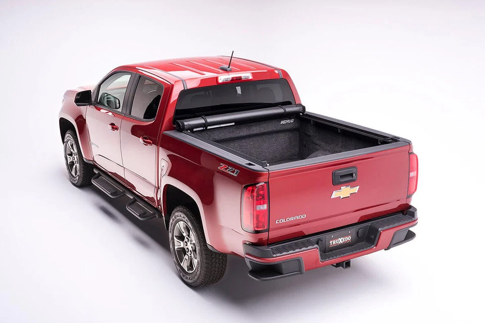 TruXedo Lo Pro Tonneau Roll Up Cover for GM Silverado Sierra HD 6'6" Short Bed - Image 4 of 4