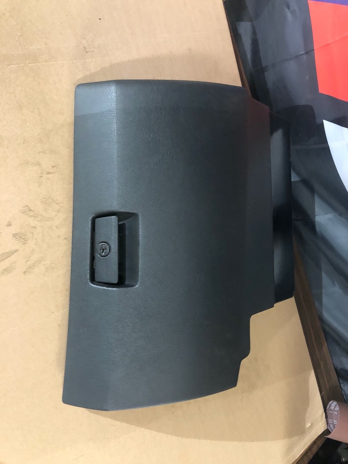 BMW E30 GLOVE BOX ASSEMBLY BLACK 51161884243 R17S2 eBay