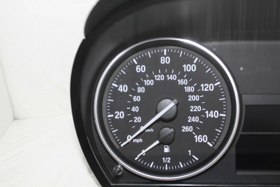 Cuadro de instrumentos velocímetro BMW 328i/2013-2015 X1 07-2012 76.416 millas Foto 2 de 4