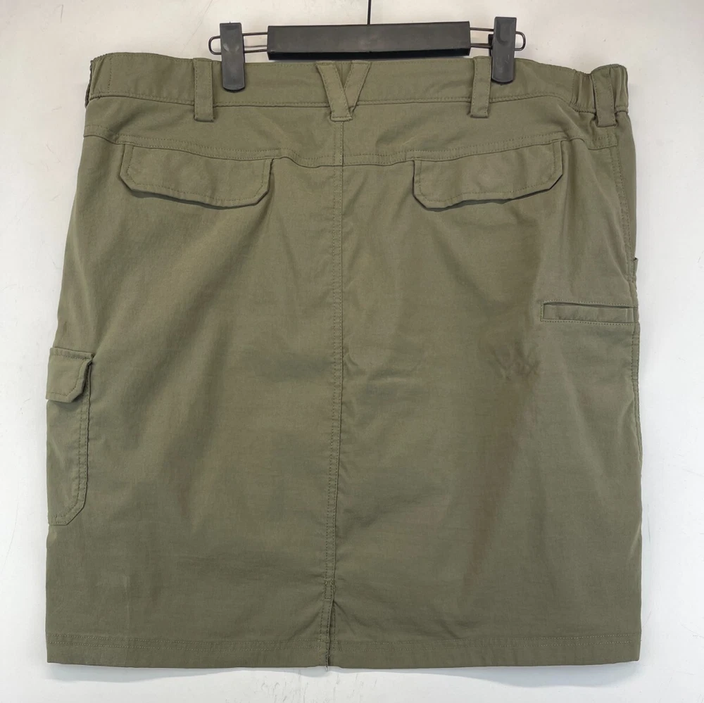 Women's Green Mesh Tennis Skirt with Slip Shorts - Size 18 (3035)