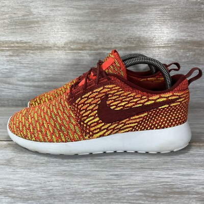 nike roshe one on feet