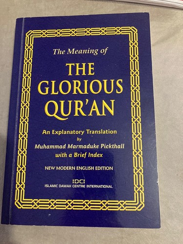 Die Bedeutung des glorreichen Korans mit einem kurzen Index