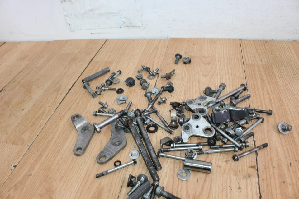 Kawasaki KX250F 2008 misc. Kit de pernos Foto 3 de 4