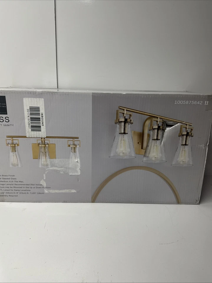 Luz de tocador de baño de latón satinado Vess de 3 luces con pantallas de vidrio transparente con semillas Foto 4 de 4