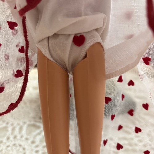 VTG Barbie Loving You Doll Dressed 2 Piece Top & Skirt 1983 Flocked red Hearts - Picture 10 of 19