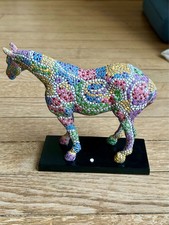 Trail of painted ponies - figurine