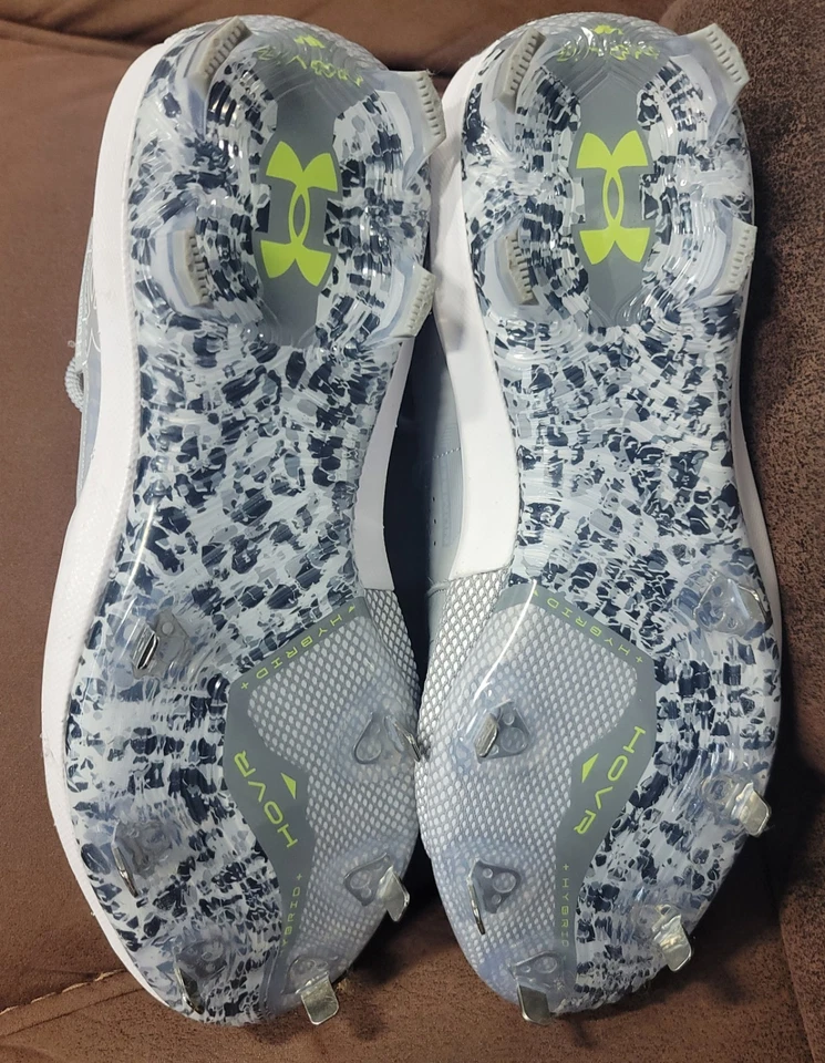 Bryce Harper Baseball Cleats Size 9.5 Metal Front Molded back.  - Image 3 of 4