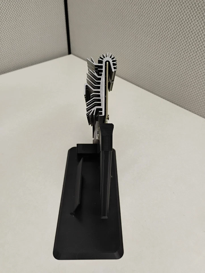 ZOTAC GeFORCE GT730 2GB PCIe ADAPTER VGA DVI HDMI VIDEO GRAPHICS CARD - Image 3 of 4