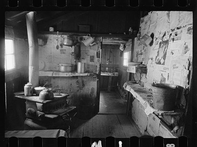 Photo:Home,interior,Appalachian Mountains,housed two white historic photo