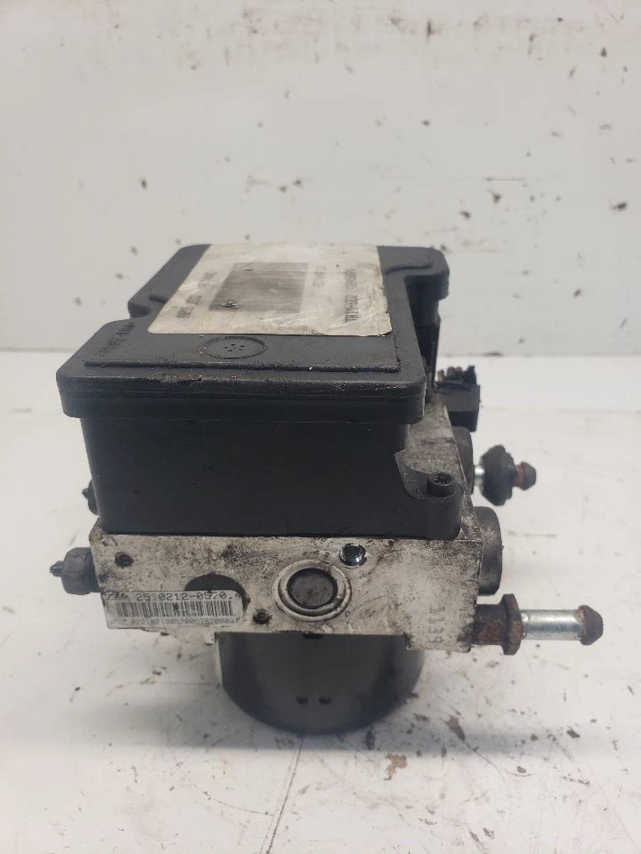 ABS Brake Pump Control Module Fits 2008-2009 Dodge Caliber - Image 2 of 4