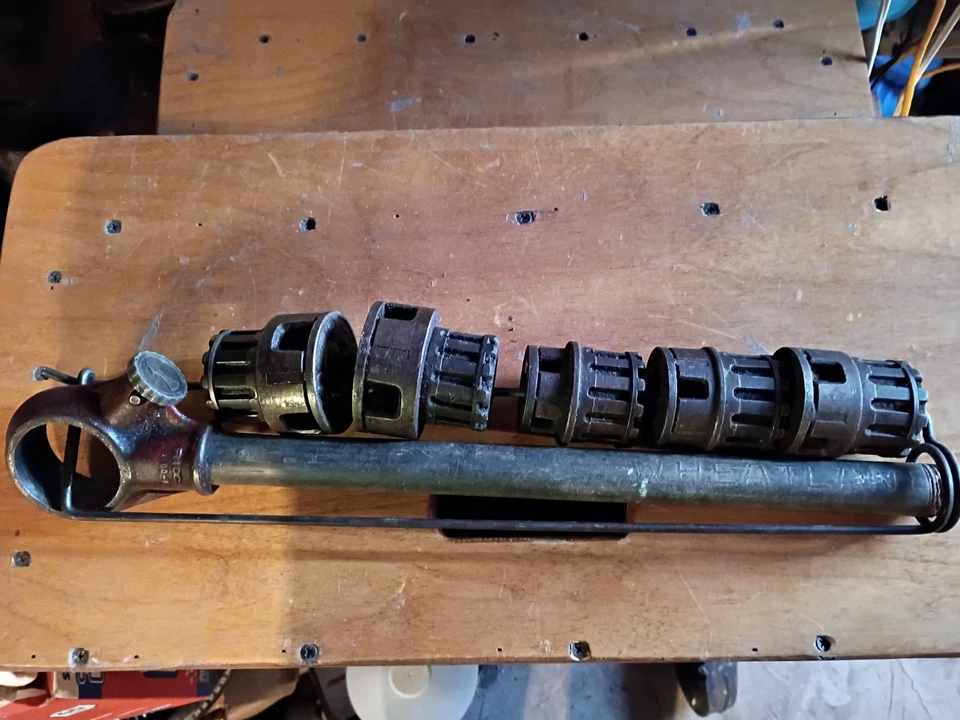 Ridgid 00R 00-R Pipe Threader w/5 Die 1/4",/3/8", 1/2", 3/4", 1", - Image 2 of 4