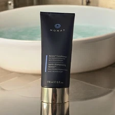 MONAT Renew with Rejuveniqe Conditioner 6 fl oz. New-Seal Unbroken.
