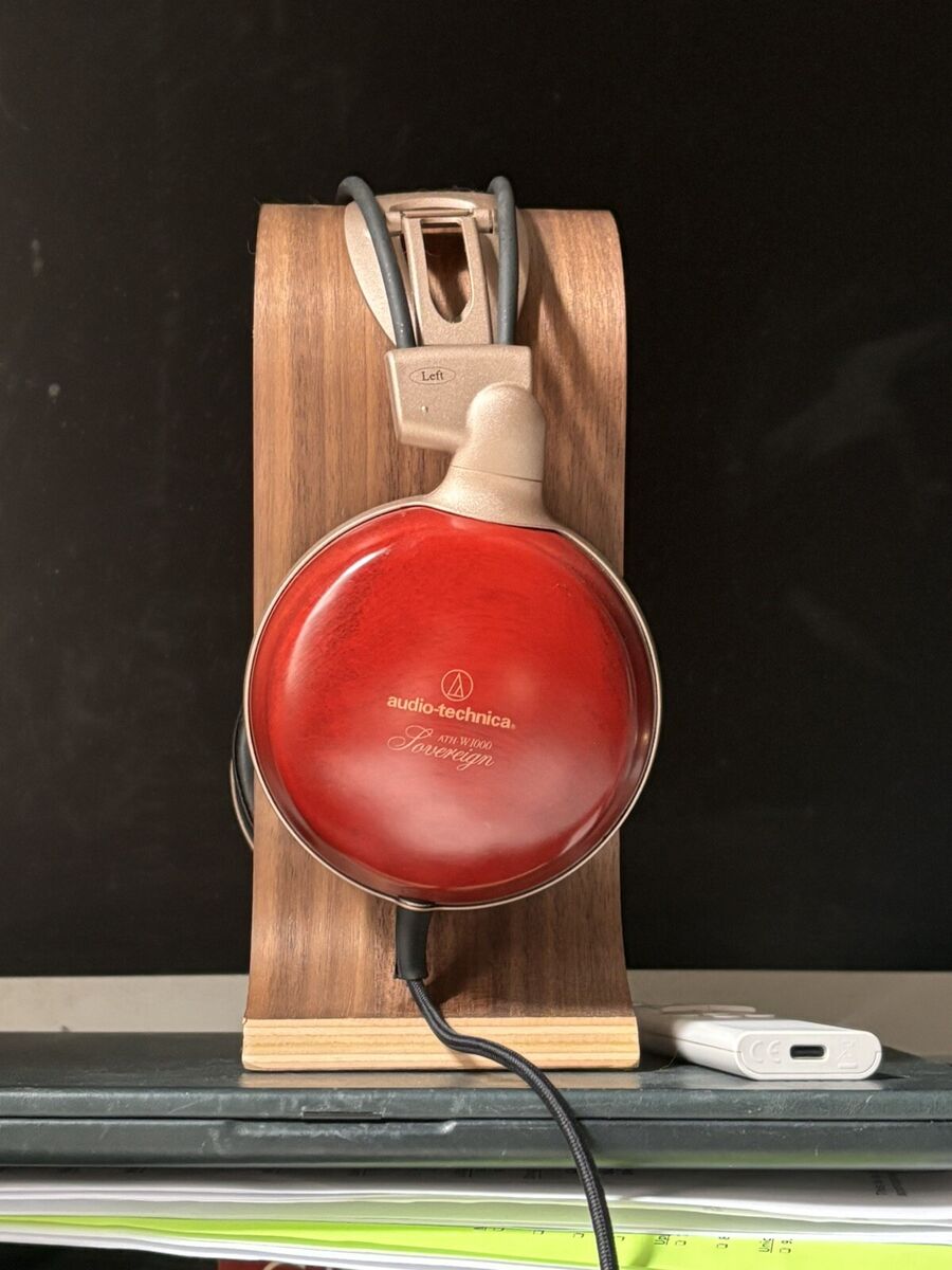 Audio Technica ATH-W1000 in box immaculate condition wooden Audio Technica ATH-W1000 in box immaculate condition wooden