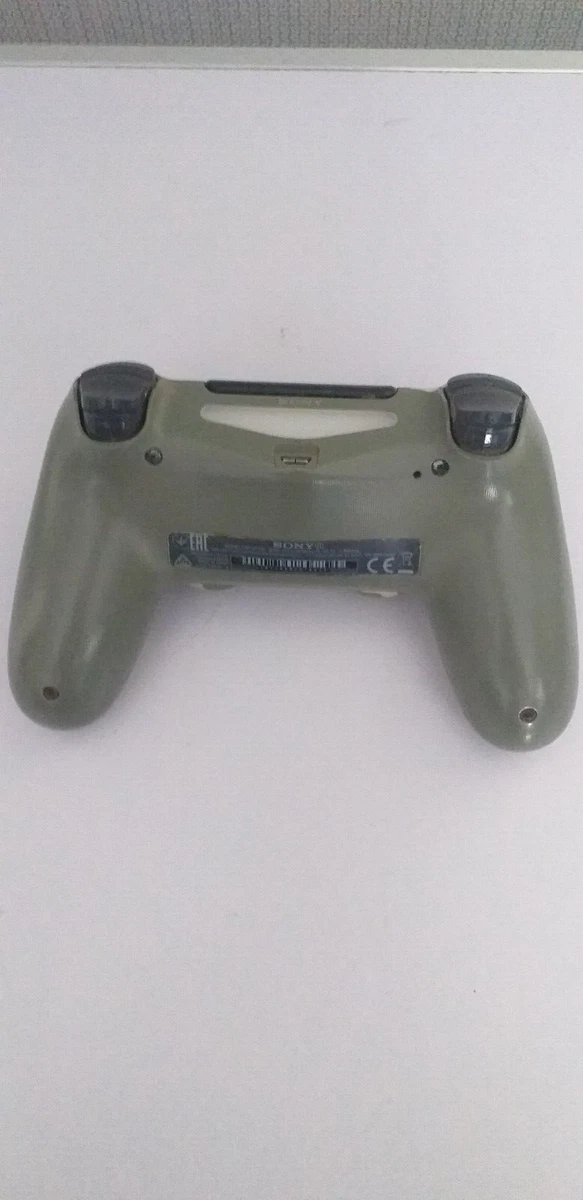 My favorite game Goldeneye 007 Project 64 using a ps4 controller